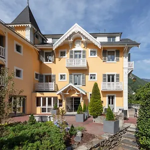 https://chalet-hotel-le-belvedere.hotels-rhonealpes.com